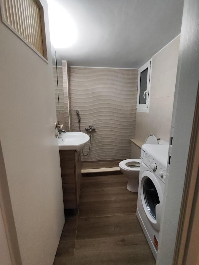 Apartment A Very Friendly And Athen
